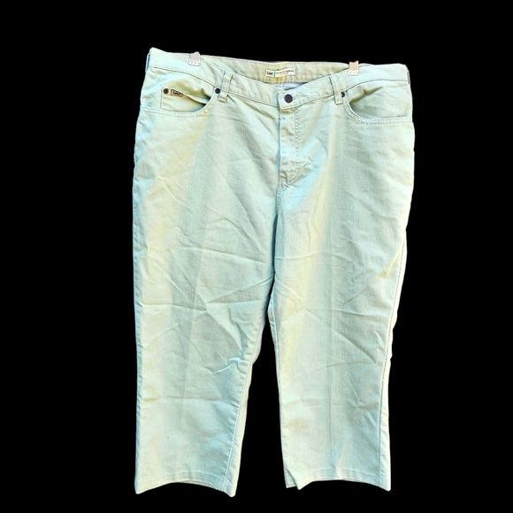 Lee Light Green Cropped Pants Womens Size 20W - Picture 1 of 16